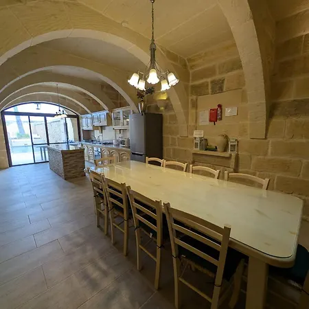 Ta' Rozi 5 Bedrooms, 6 Bathrooms And Private Pool Βίλα