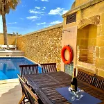 Ta' Rozi 5 Bedrooms, 6 Bathrooms And Private Pool Villa