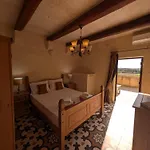 Ta' Rozi 5 Bedrooms, 6 Bathrooms And Private Pool Gharb (Gozo)