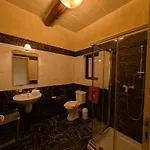 Ta' Rozi 5 Bedrooms, 6 Bathrooms And Private Pool