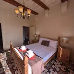 Ta' Rozi 5 Bedrooms, 6 Bathrooms And Private Pool Villa *