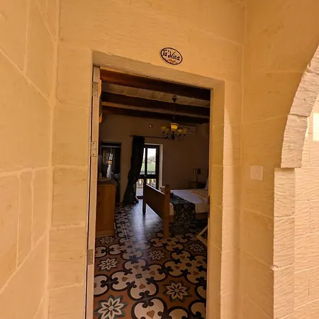Ta' Rozi 5 Bedrooms, 6 Bathrooms And Private Pool