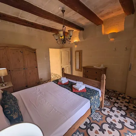 别墅 Ta' Rozi 5 Bedrooms, 6 Bathrooms And Private Pool