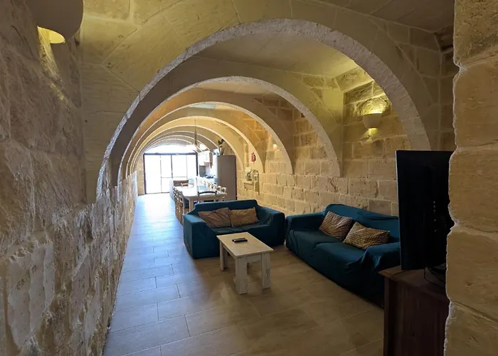 别墅 Ta' Rozi 5 Bedrooms, 6 Bathrooms And Private Pool Għarb