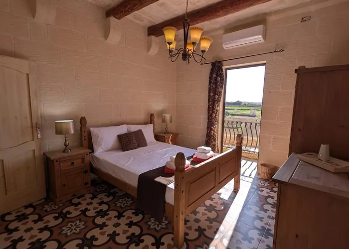 别墅 Ta' Rozi 5 Bedrooms, 6 Bathrooms And Private Pool *