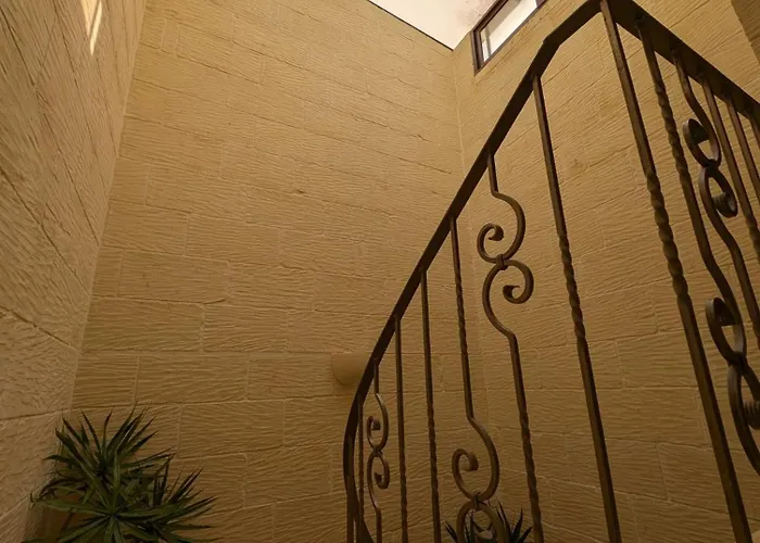 Ta' Rozi 5 Bedrooms, 6 Bathrooms And Private Pool Villa *